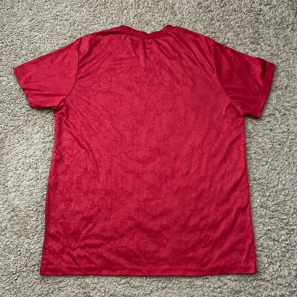 EUC Men’s Marvel Deadpool Athletic Short Sleeve Shirt Size XXL - Picture 5 of 6